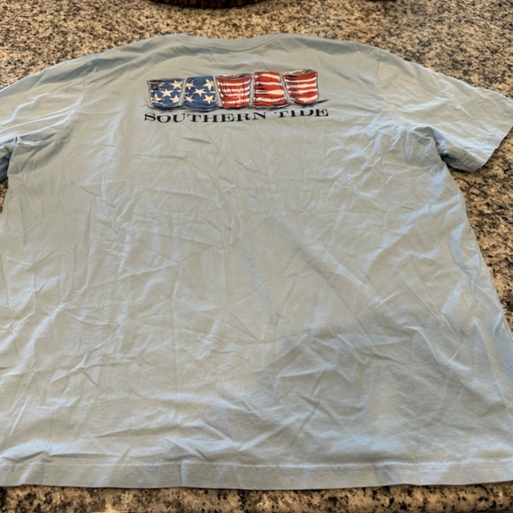 Southern Tide Graphic Pocket Tee American Flag Cups - Large - Picture 4 of 5